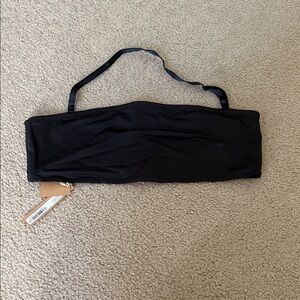 Skims Bandeau Top black.